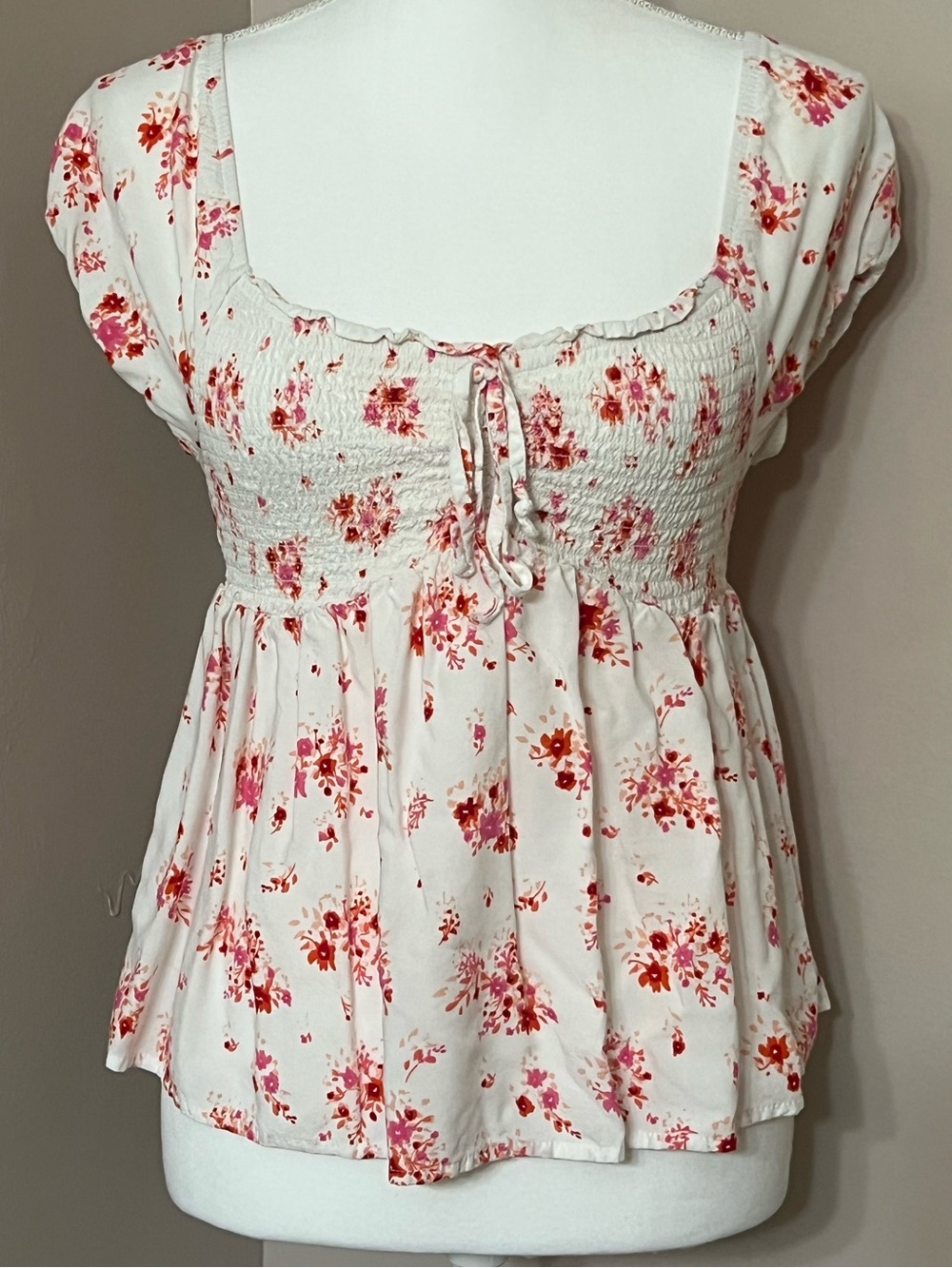 ⭐️ 2 for $15. No Boundaries Pink Floral Smocked Short Sleeve Babydoll Top
